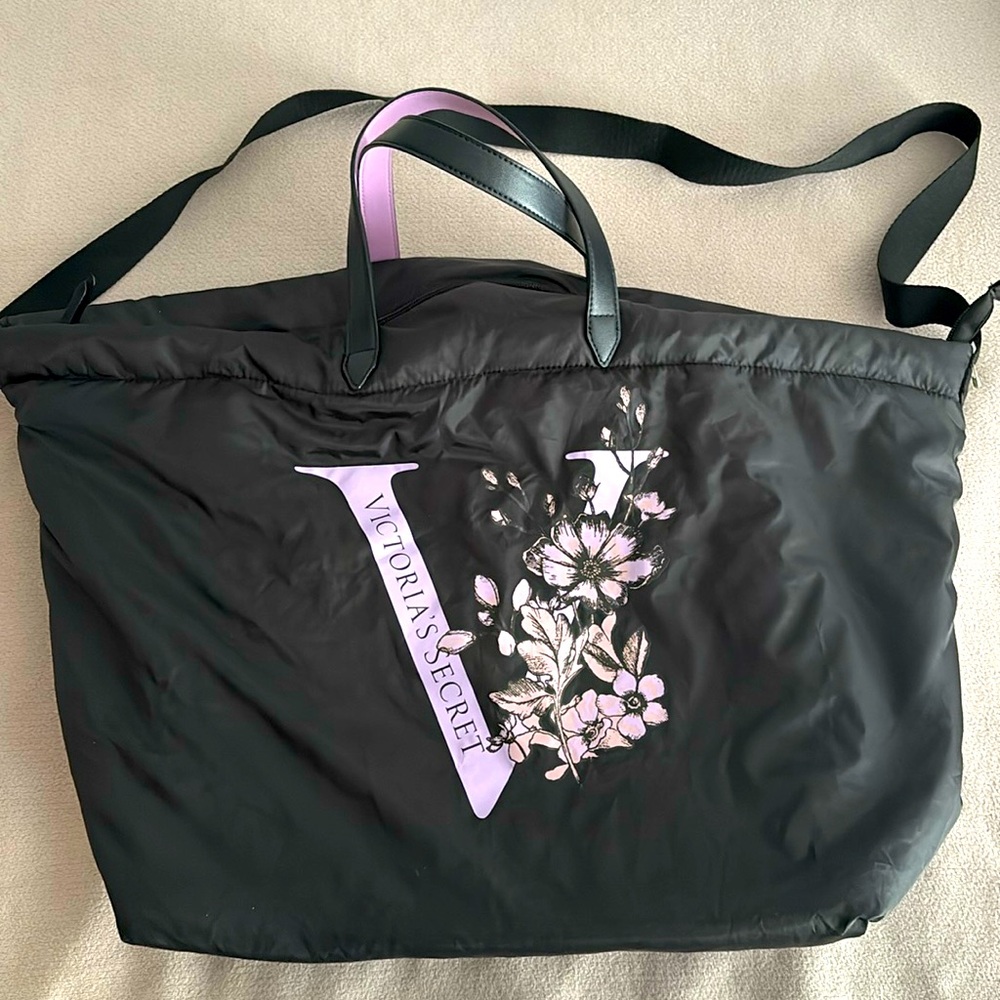 Victoria’s Secret tote bag